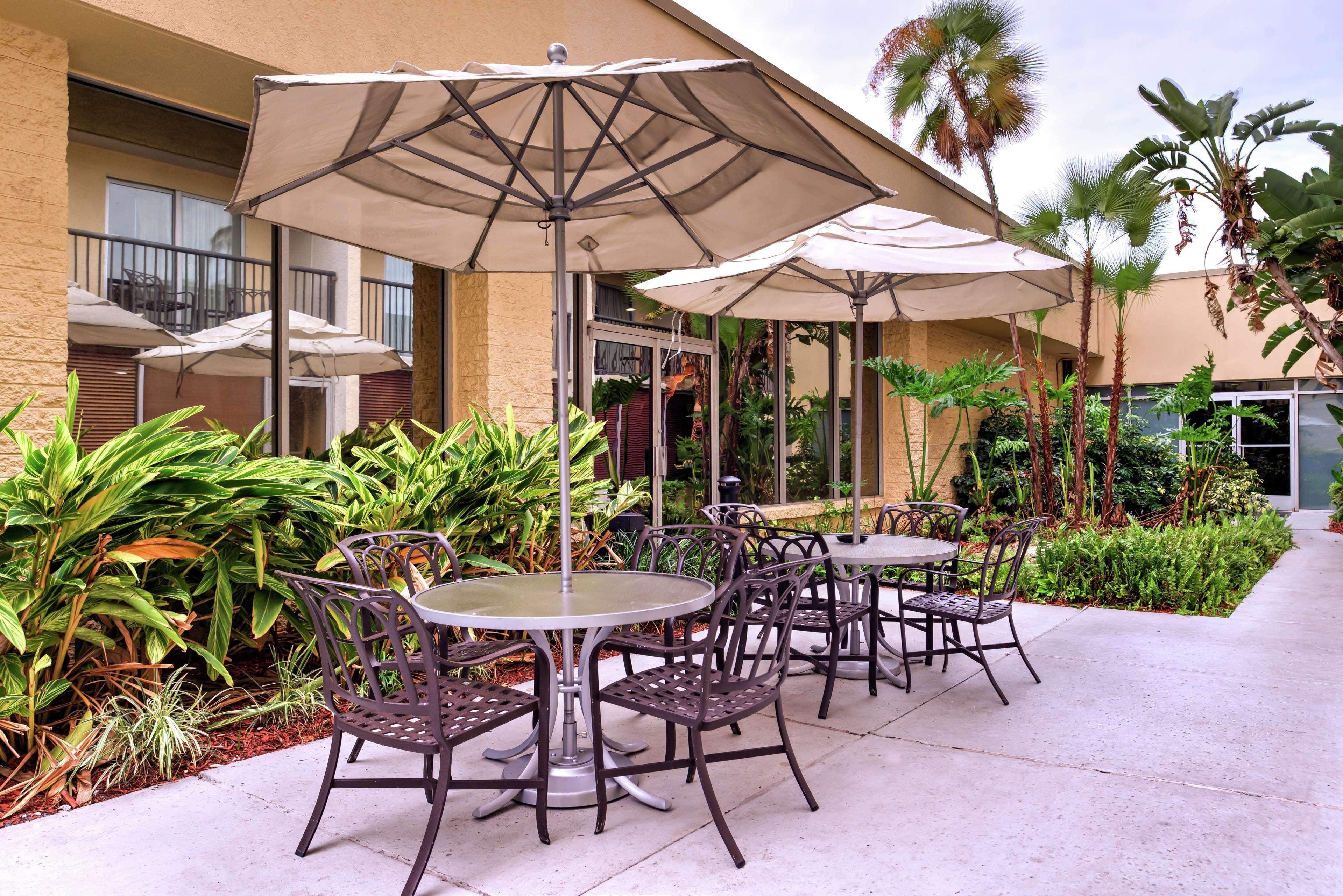 Doubletree By Hilton Hotel Tampa Airport-Westshore 外观 照片